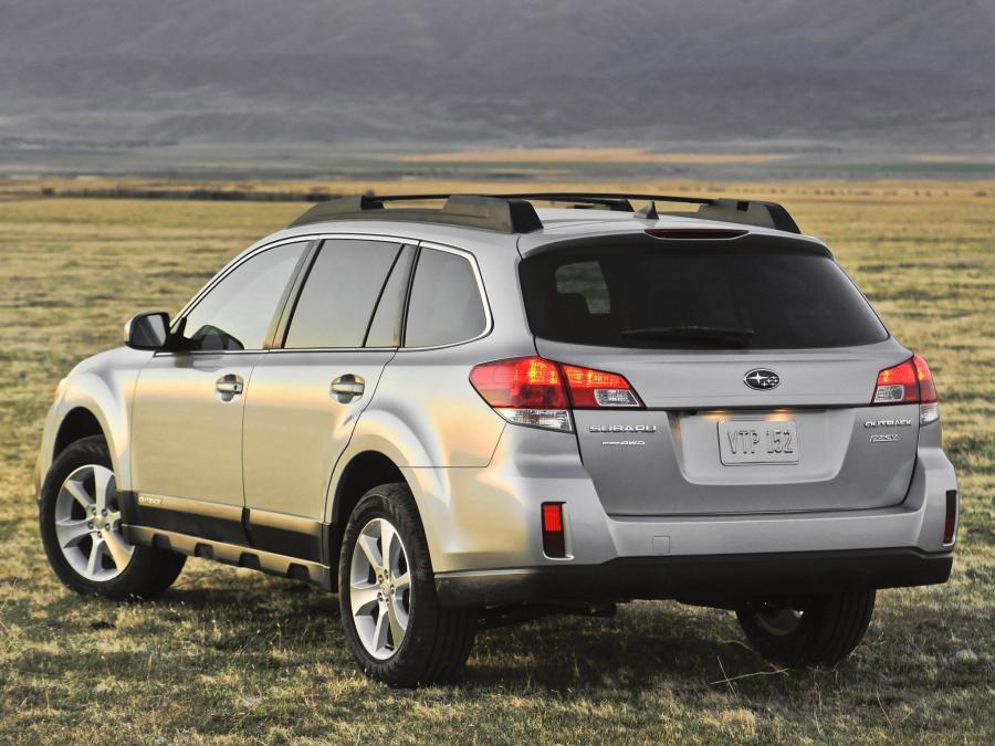  Subaru Outback 2.5i 2012 года  (US) (фото 4 из 20)